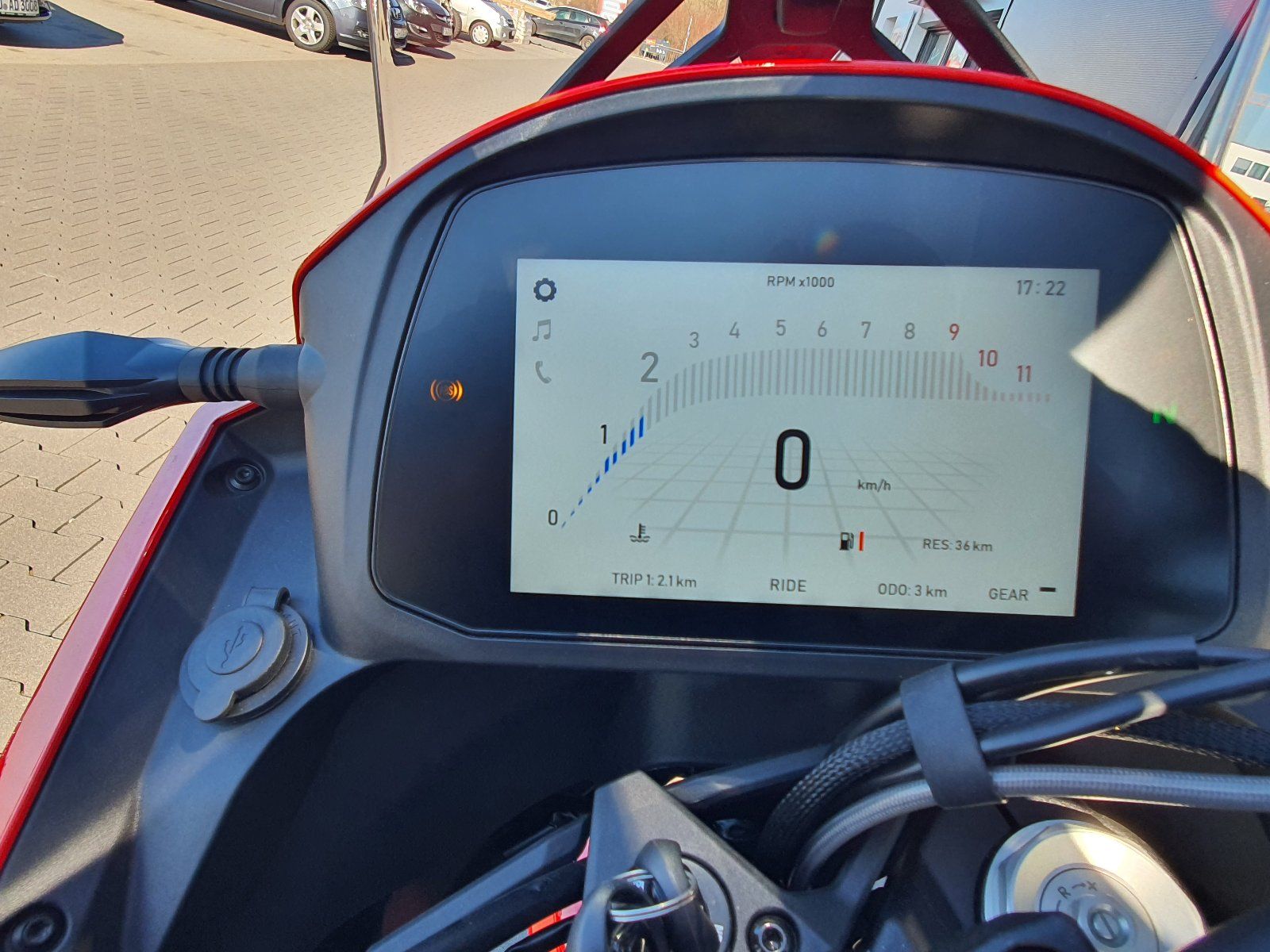 X-Cape 649 Gold Edition 4